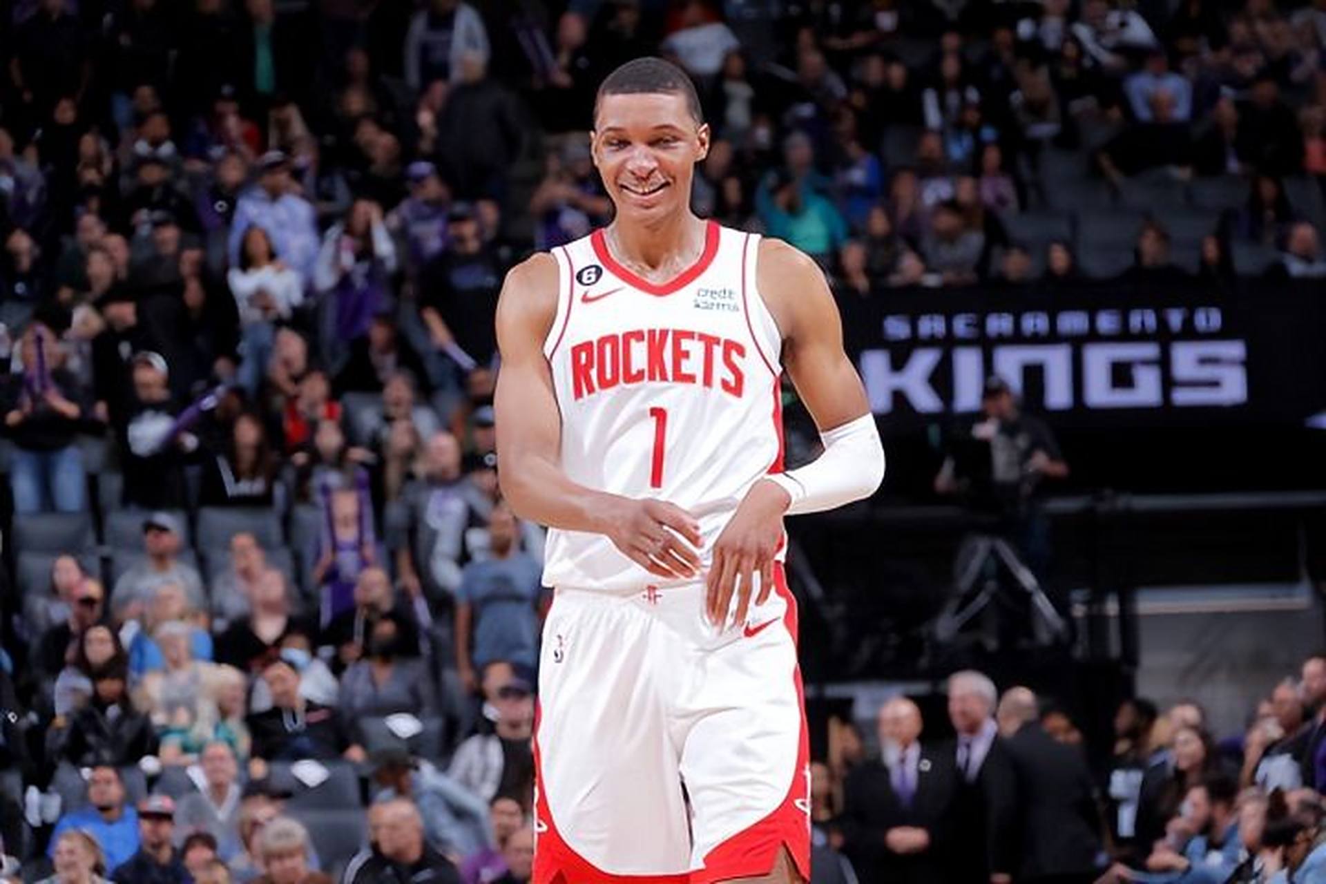 开云体云app登录入口-从浓眉哥在日本队比赛中失利到风云突变萨克拉门托国王窗口期复出首秀，杜兰特与60激战G2分钟