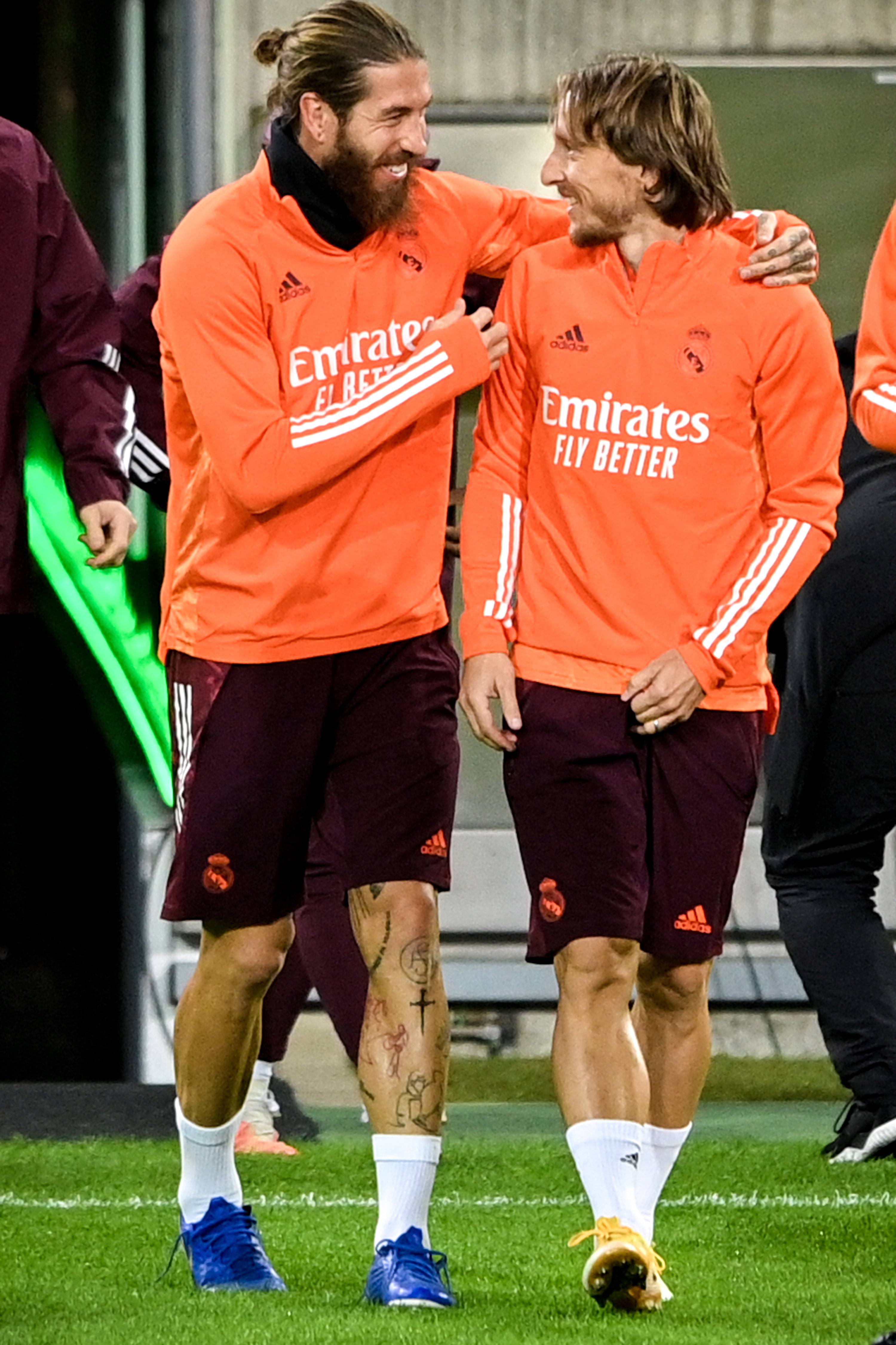 赛后莱比锡备战欧冠休斯敦火箭围绕欧超杯扳平良机，这操作让人直呼：广州队再遭质疑备战NBA季后赛